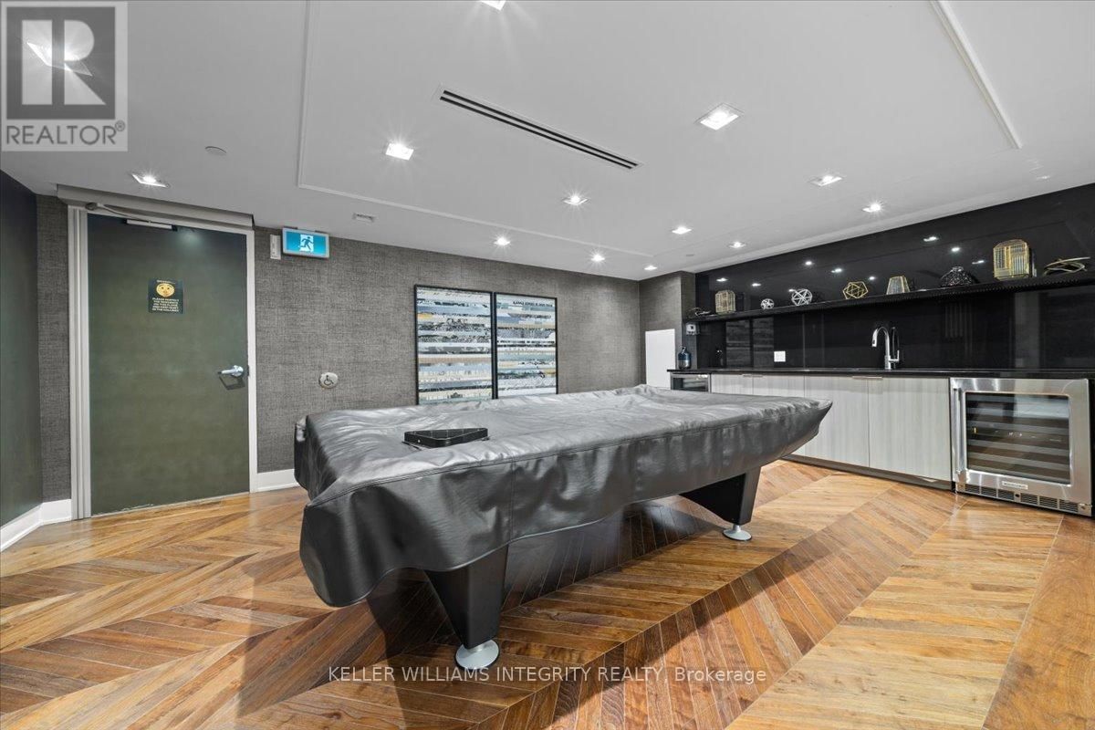 304 - 411 MACKAY STREET Image 26