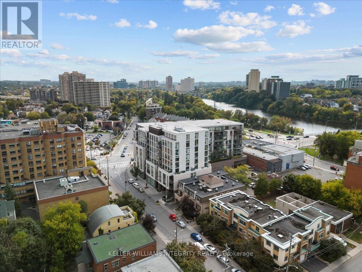 304 - 411 MACKAY STREET Image 34