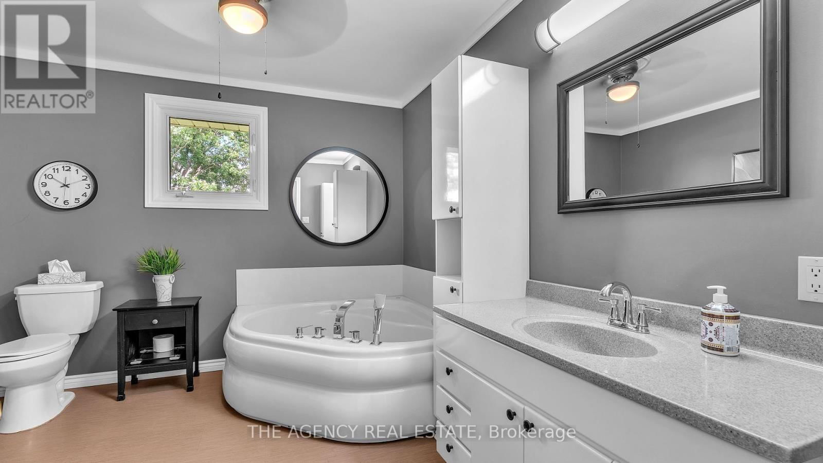 5 NORA PLACE Image 14