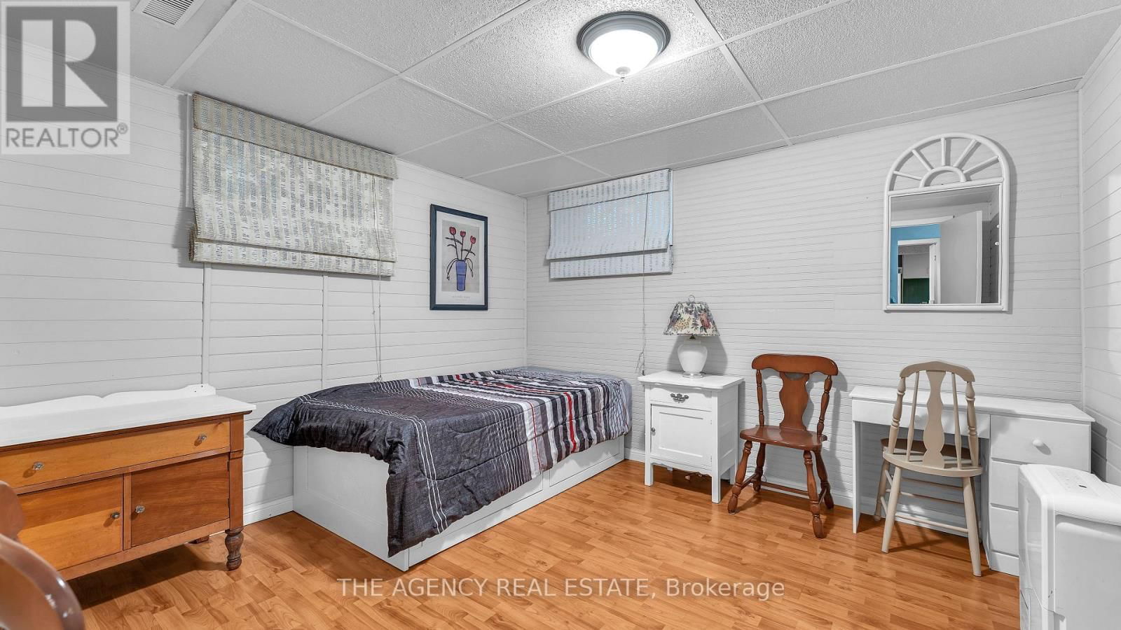 5 NORA PLACE Image 22
