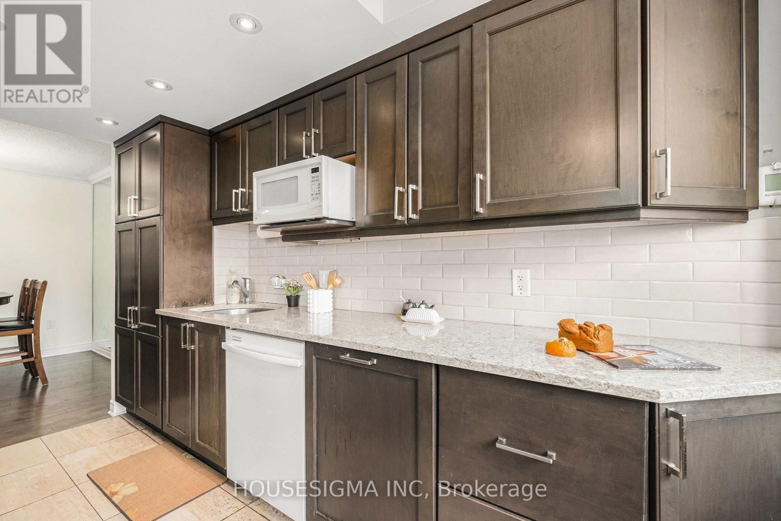 1002 - 530 LAURIER AVENUE WEST Image 21