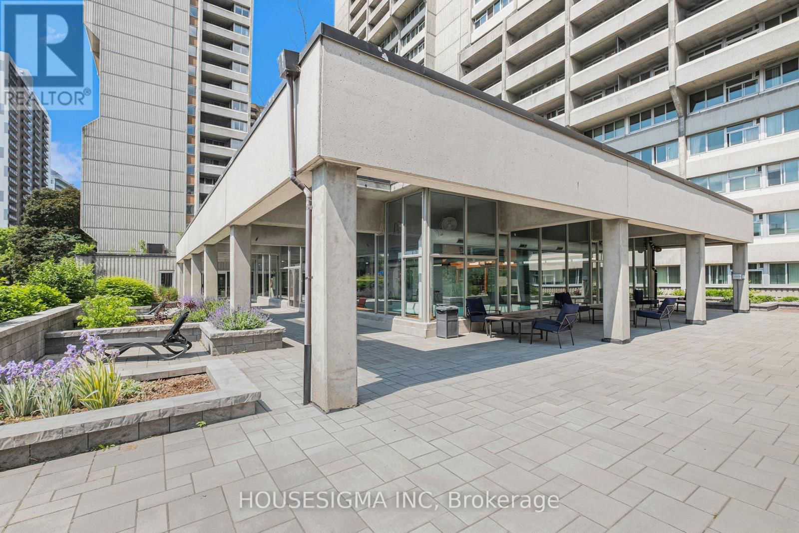 1002 - 530 LAURIER AVENUE WEST Image 5