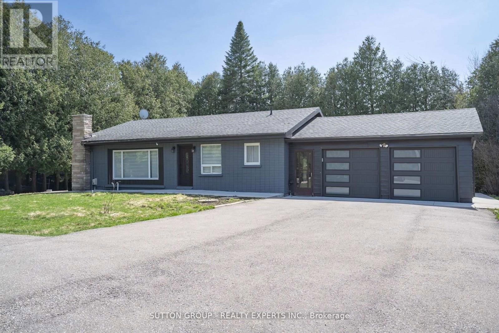 4934 TRAFALGAR ROAD NORTH Image 1