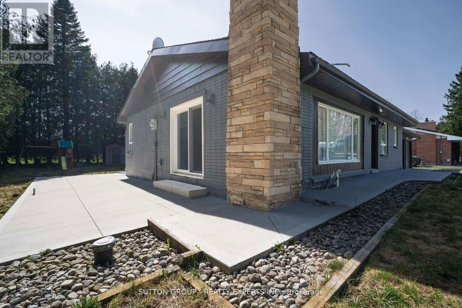4934 TRAFALGAR ROAD NORTH Image 10