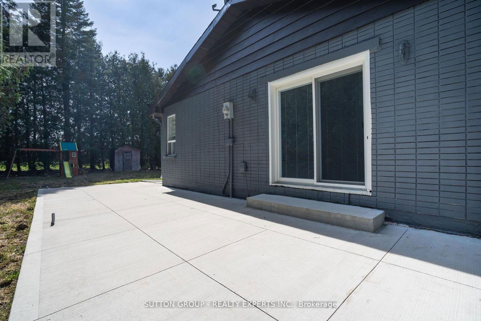 4934 TRAFALGAR ROAD NORTH Image 11