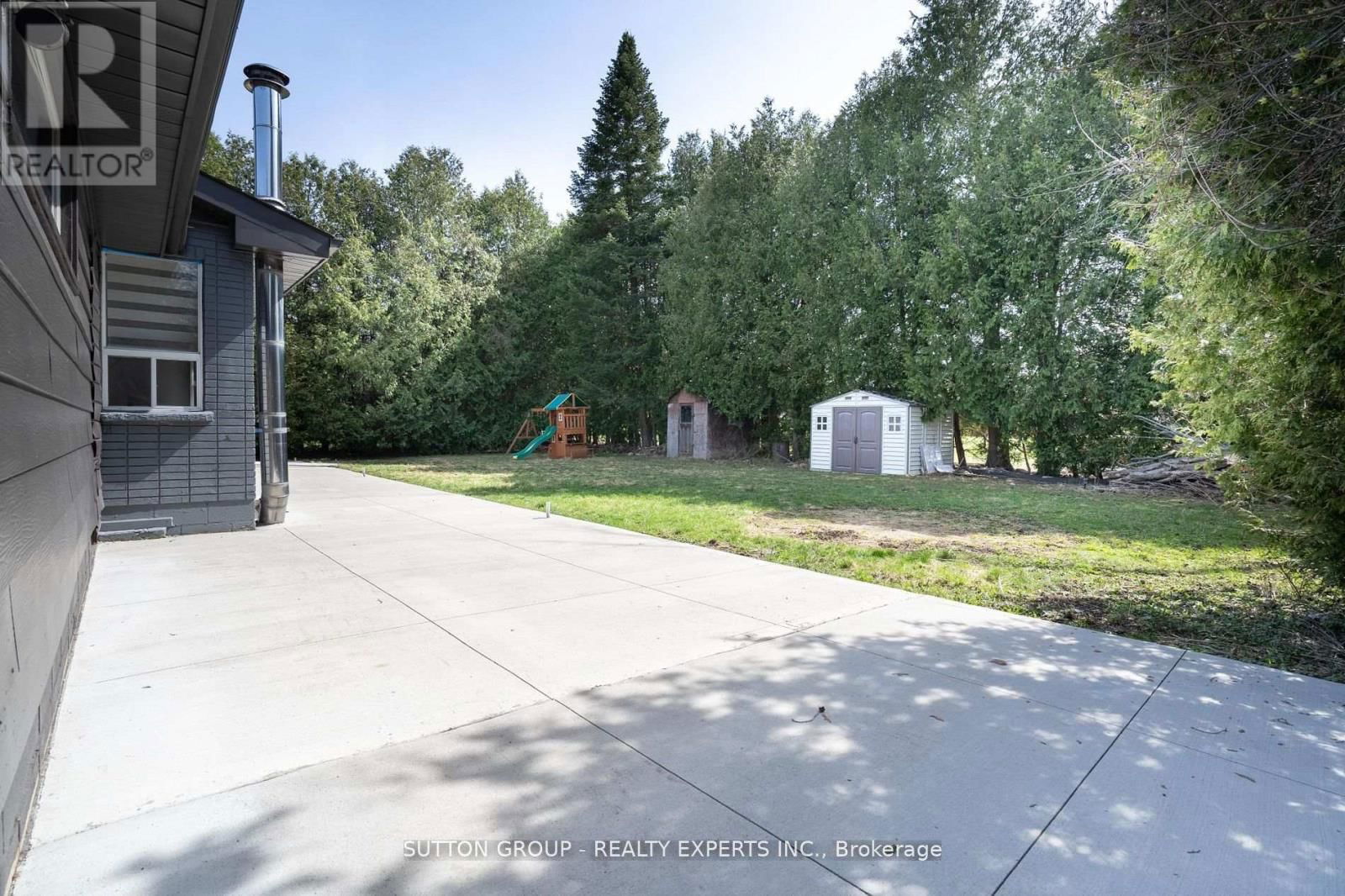 4934 TRAFALGAR ROAD NORTH Image 17