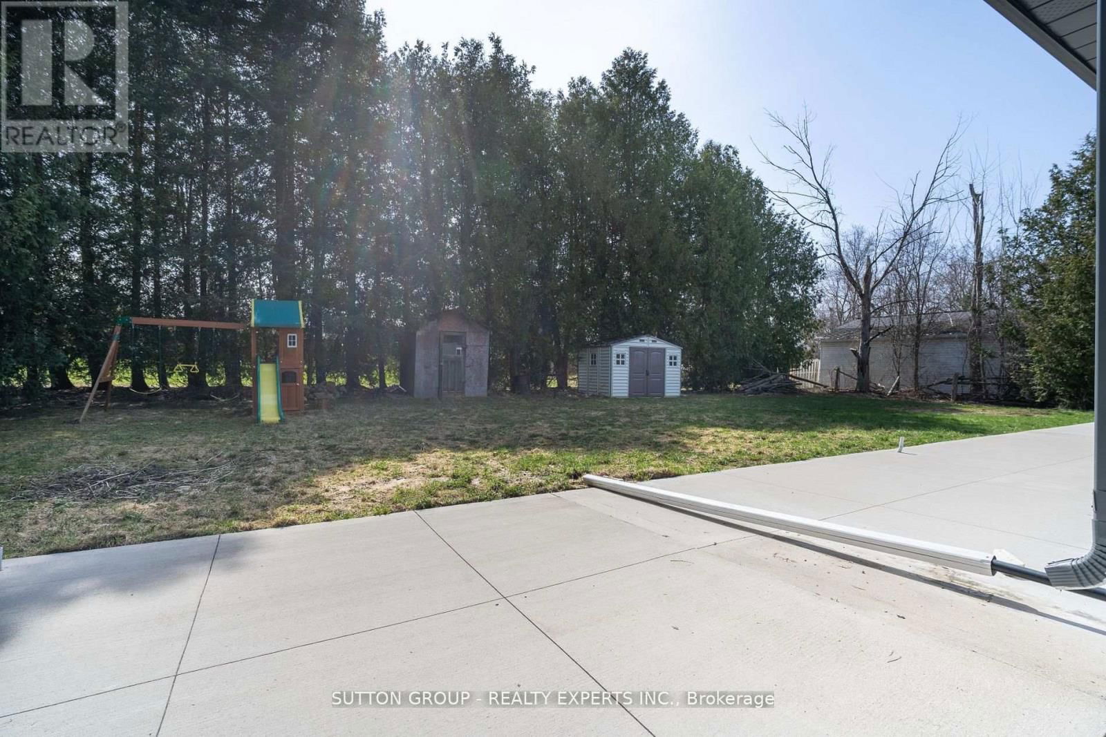 4934 TRAFALGAR ROAD NORTH Image 18