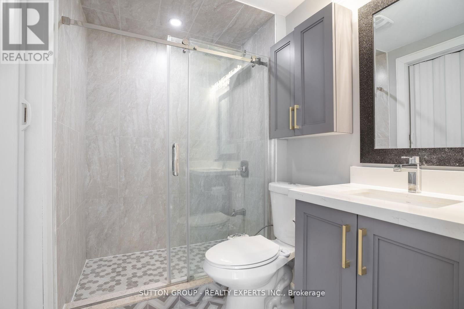4934 TRAFALGAR ROAD NORTH Image 31