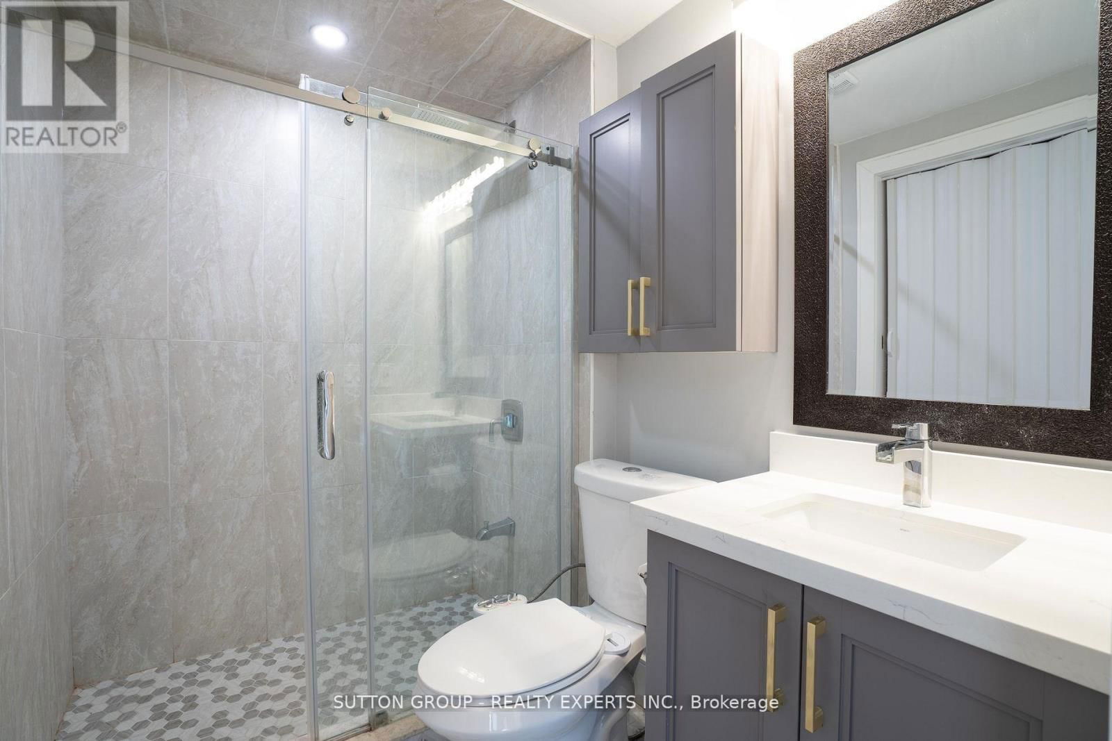 4934 TRAFALGAR ROAD NORTH Image 32