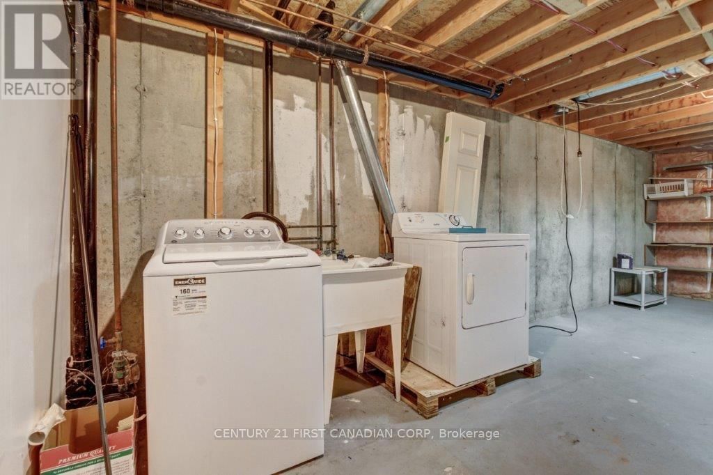 5 GOLDING PLACE Image 16