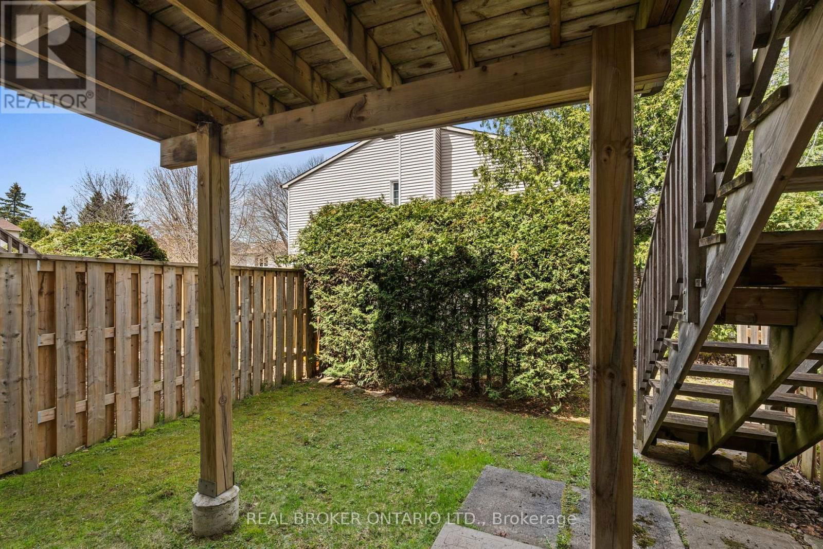 6 ALMOND LANE Image 31