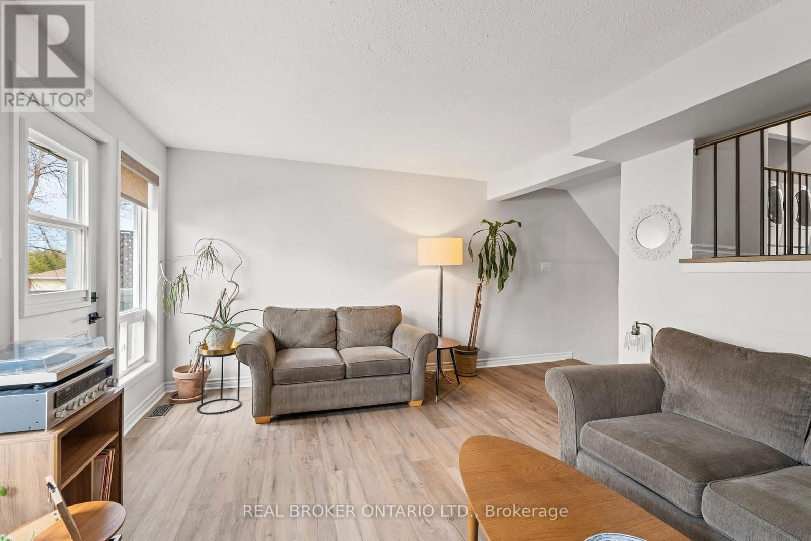 6 ALMOND LANE Image 7