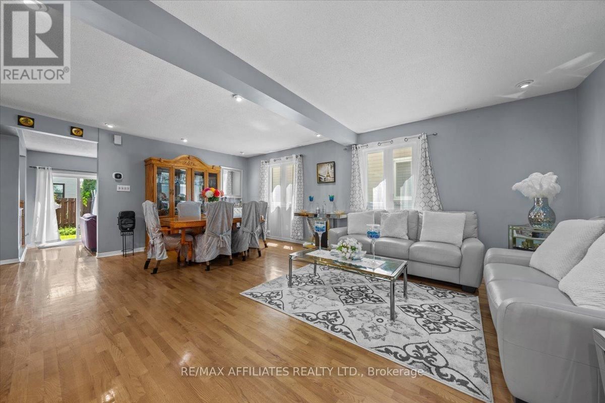300 SYLVIE TERRACE Image 8