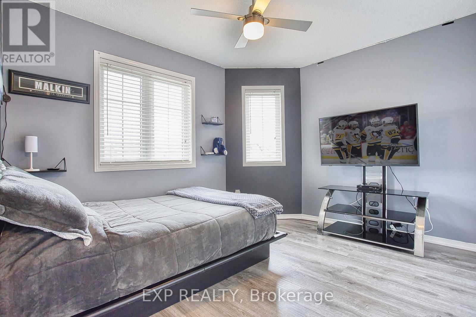 101 GOLDEN ACRES DRIVE Image 22