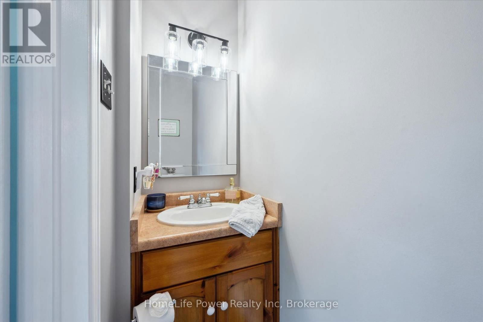 43 HILL TRAIL Image 18