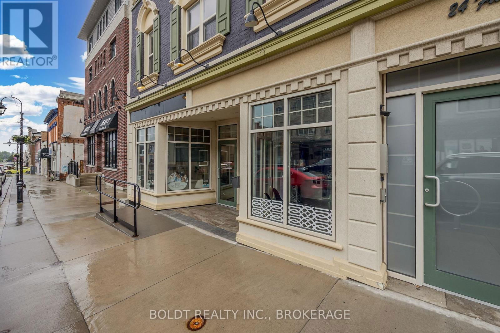 24 FRONT STREET SOUTH Image 2