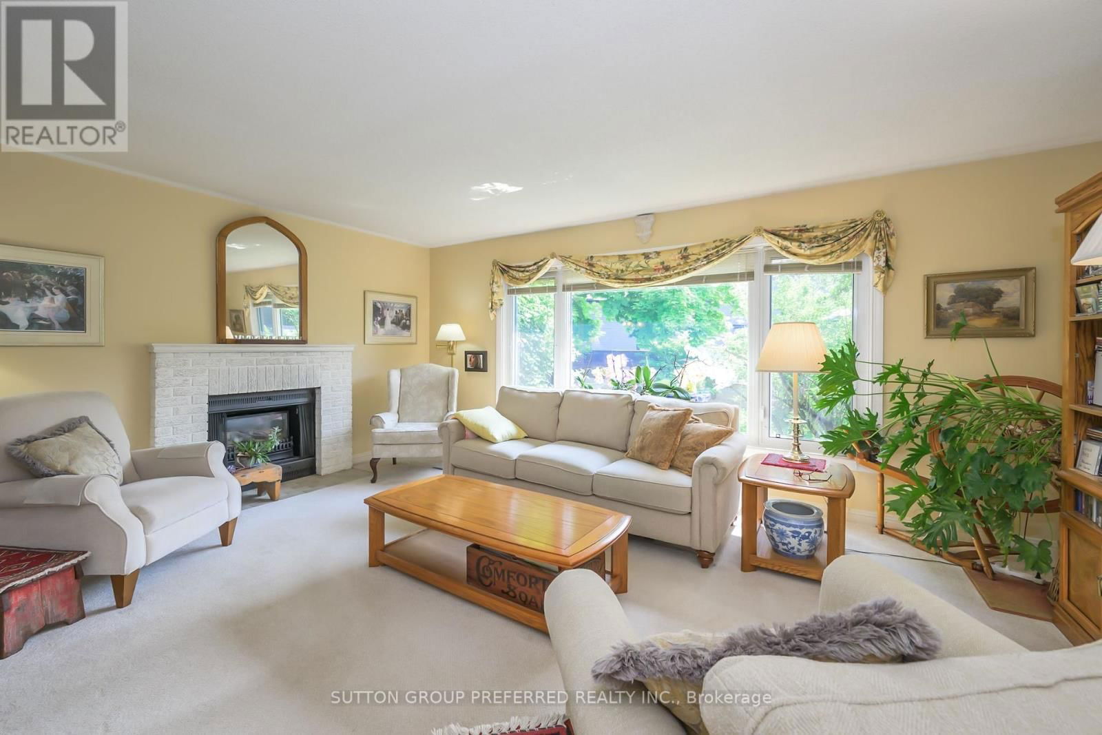 51 - 50 FIDDLERS GREEN ROAD Image 11