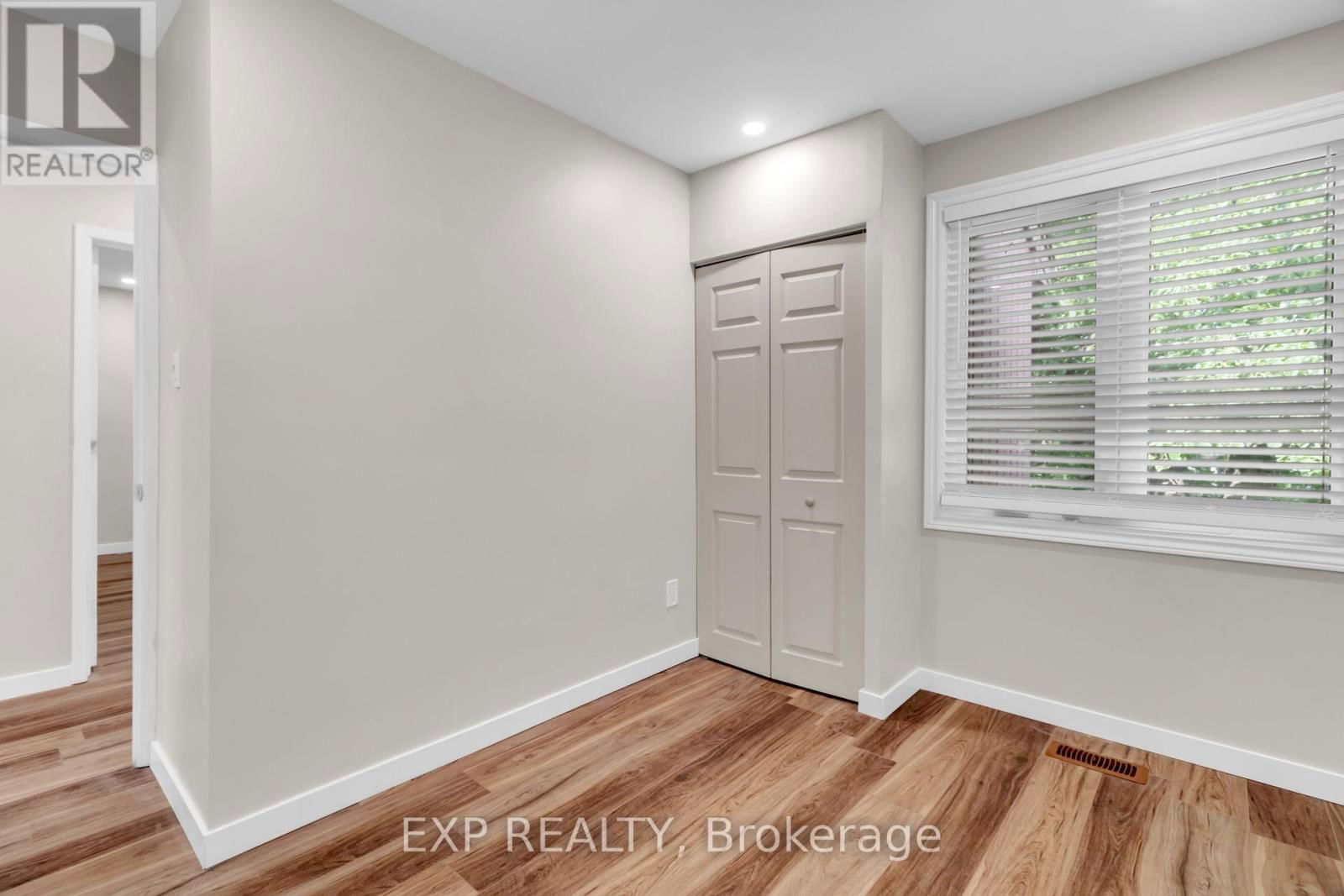 12 BAYSIDE PRIVATE Image 24