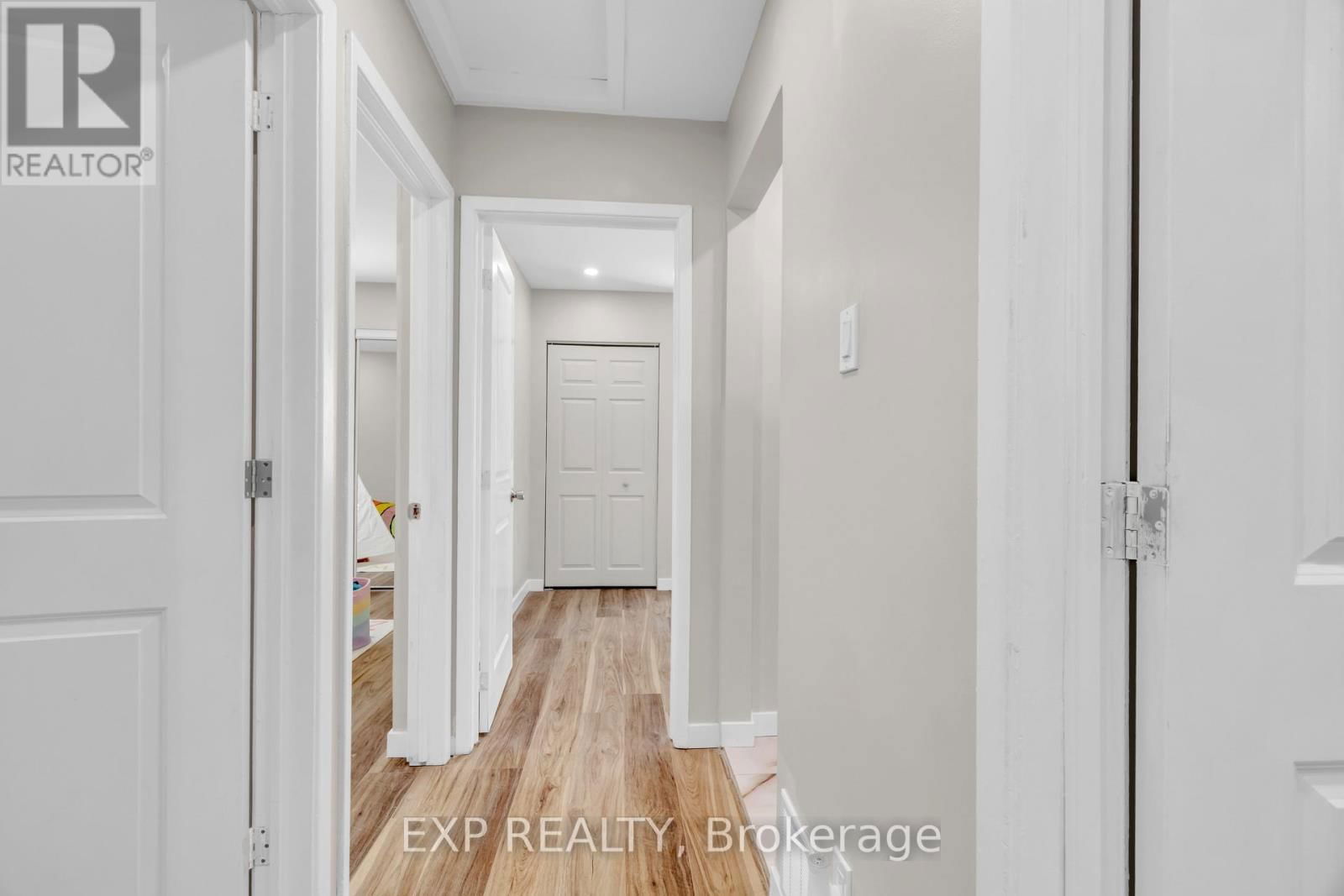 12 BAYSIDE PRIVATE Image 25