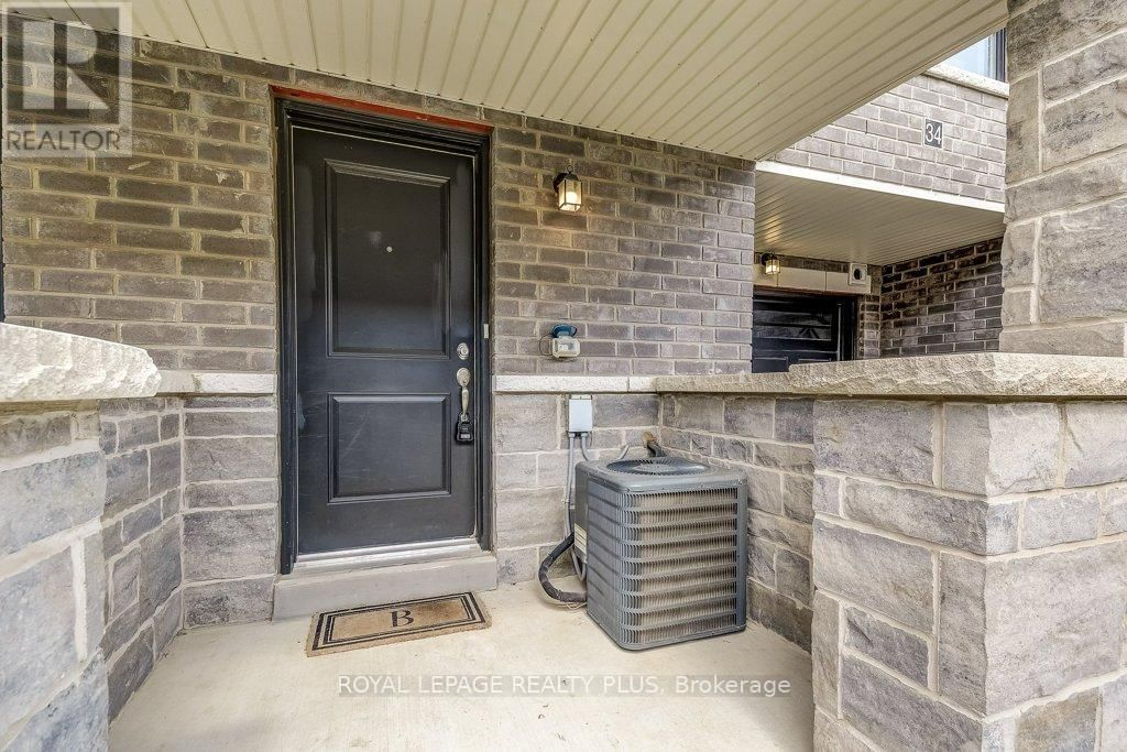 34 - 383 DUNDAS STREET EAST Image 6