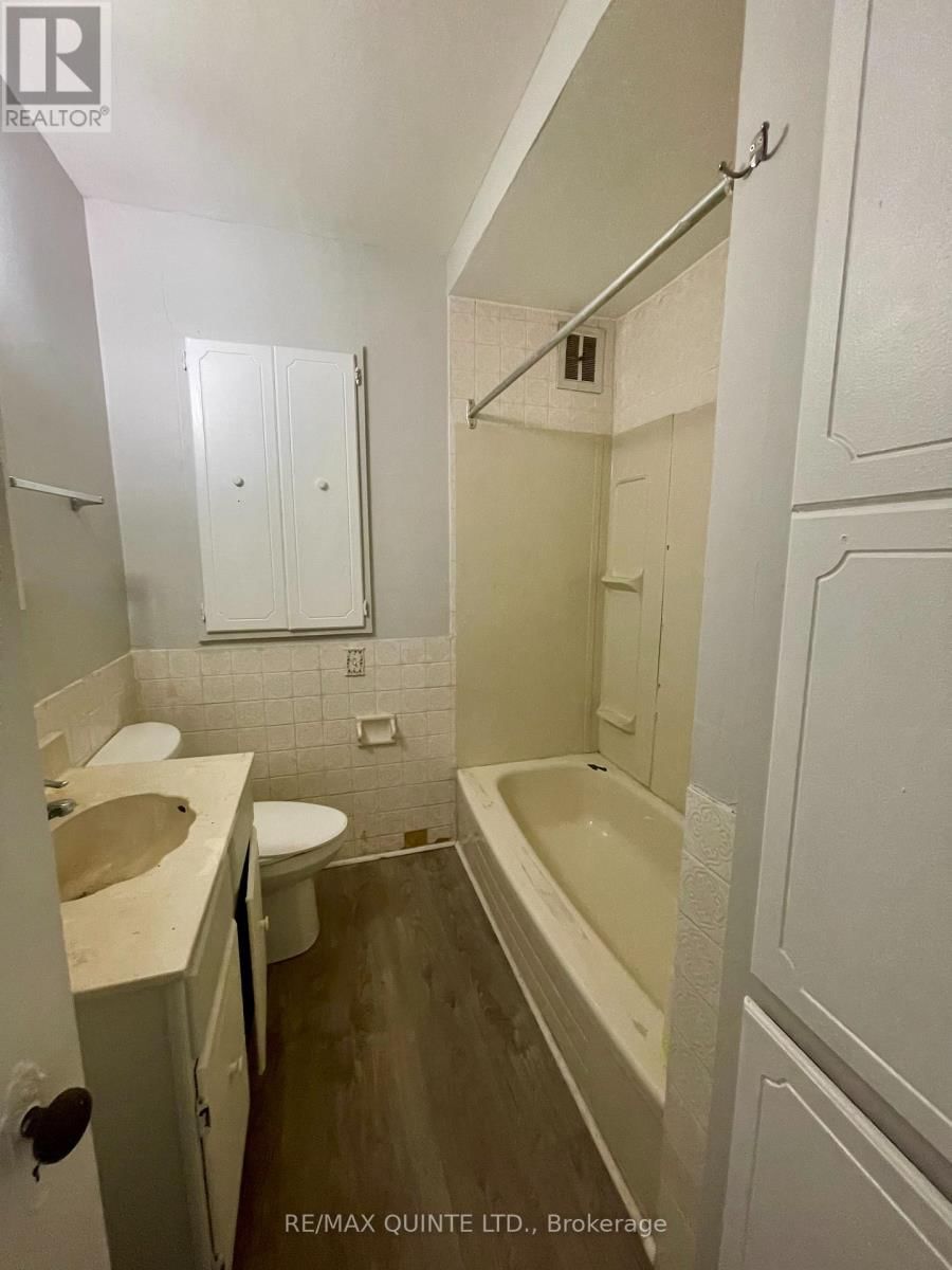 322 COLEMAN STREET Image 9