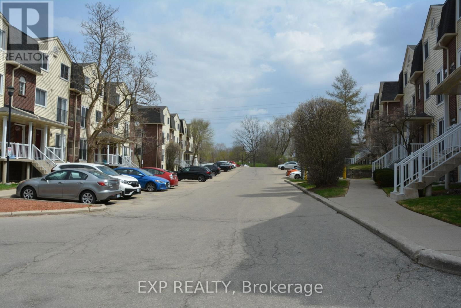 202 - 454 JANEFIELD AVENUE NORTH Image 2