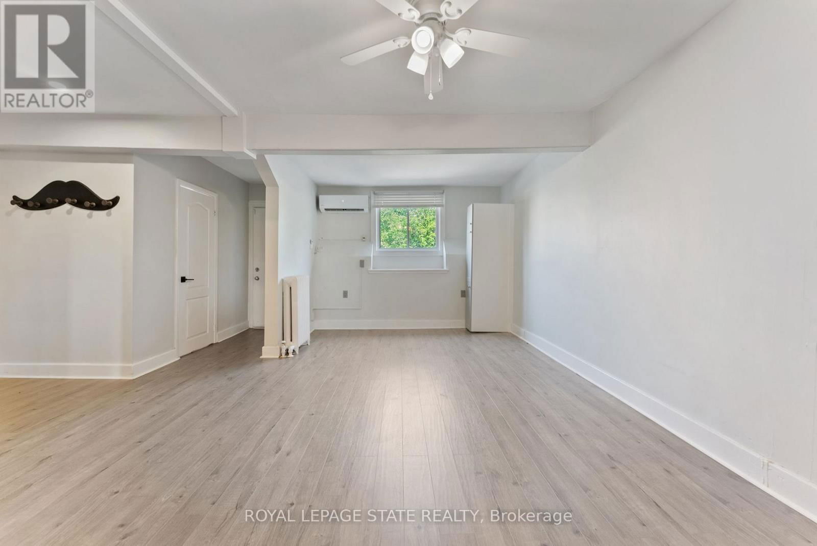 3 - 154 JAMES STREET SOUTH Image 11