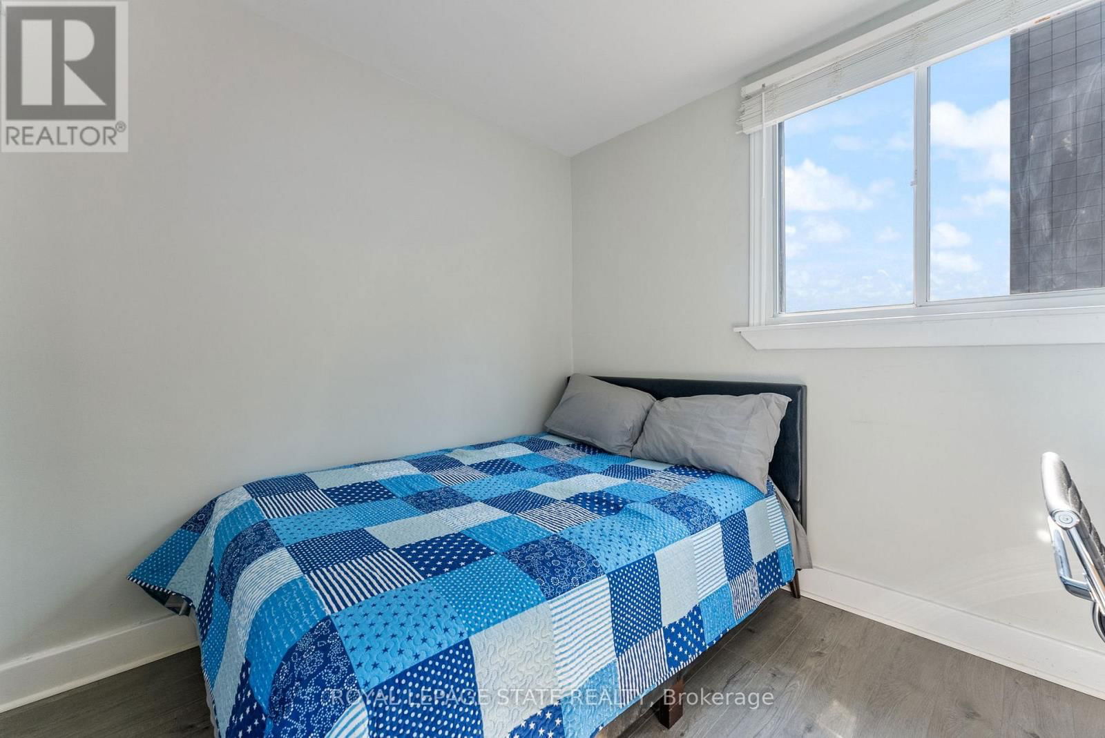 3 - 154 JAMES STREET SOUTH Image 13