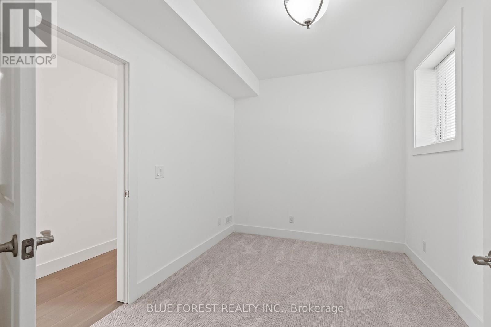 22676 THAMES ROAD Image 24