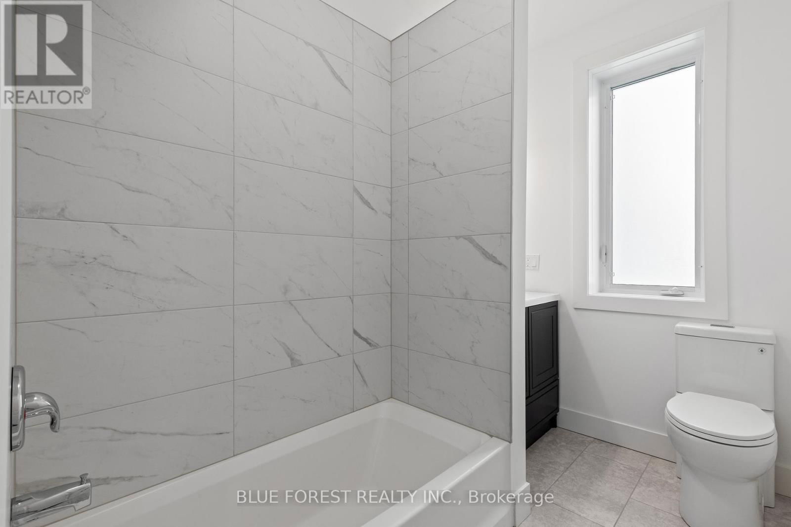 22676 THAMES ROAD Image 25
