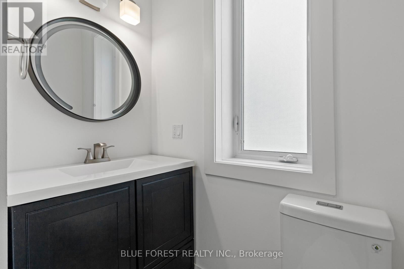 22676 THAMES ROAD Image 26