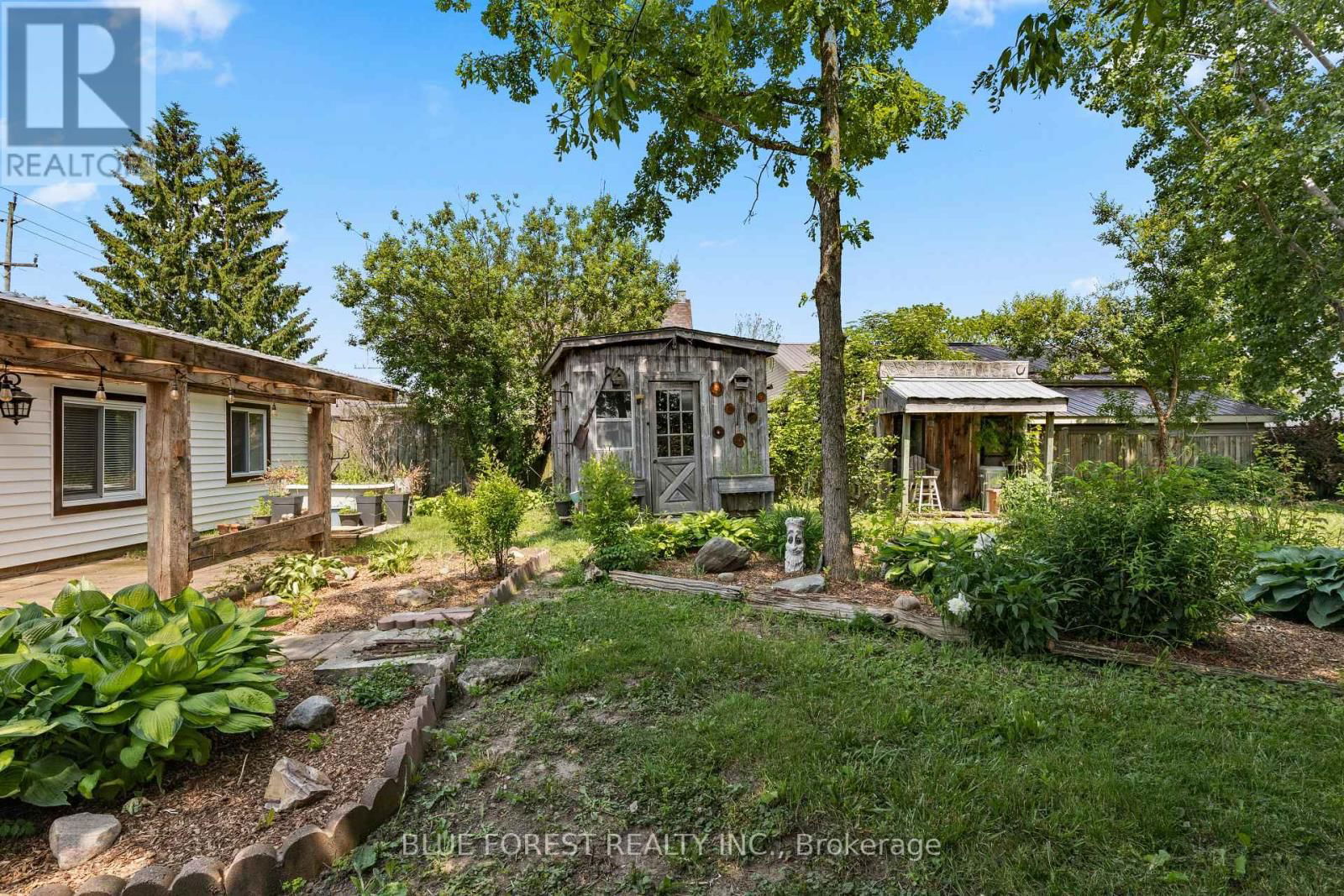 22676 THAMES ROAD Image 35