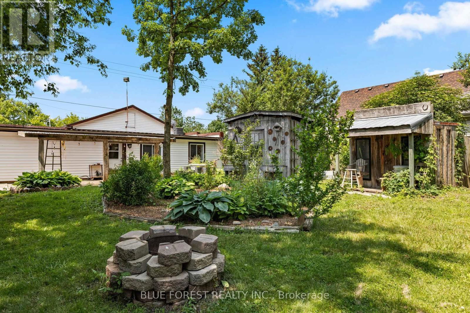 22676 THAMES ROAD Image 36