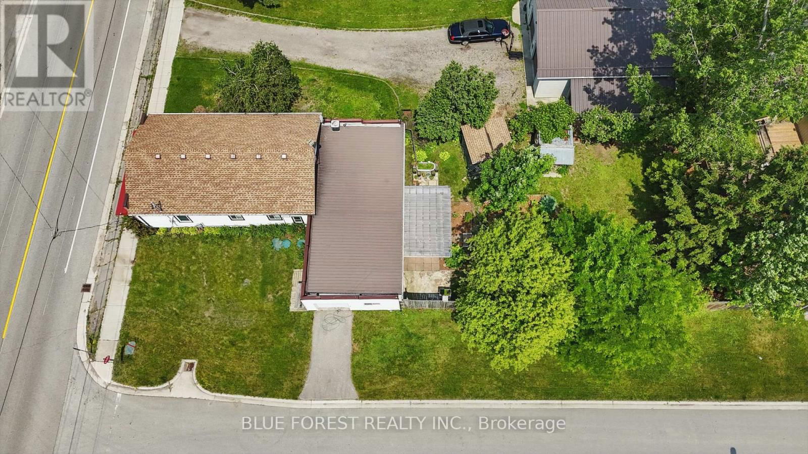 22676 THAMES ROAD Image 42