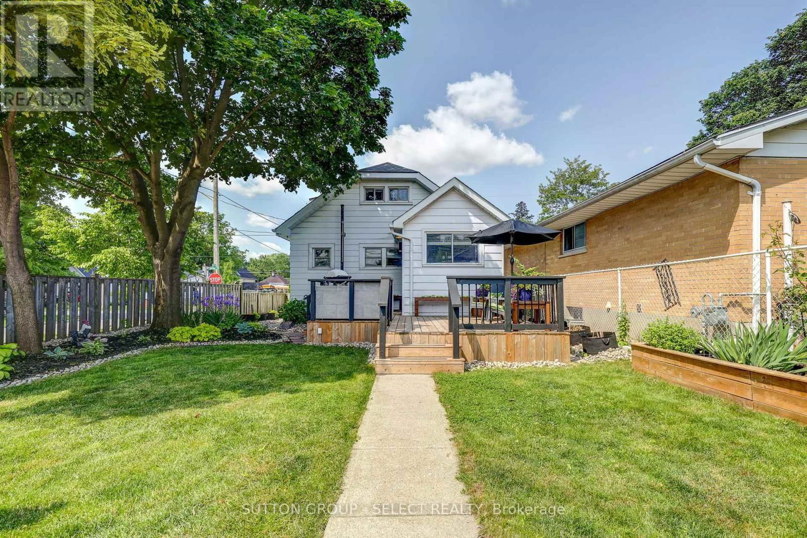 126 BRISBIN STREET Image 38
