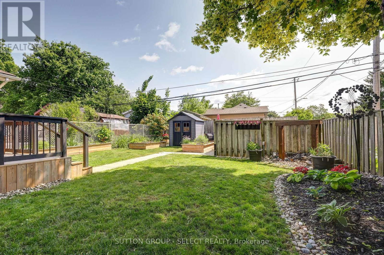 126 BRISBIN STREET Image 44
