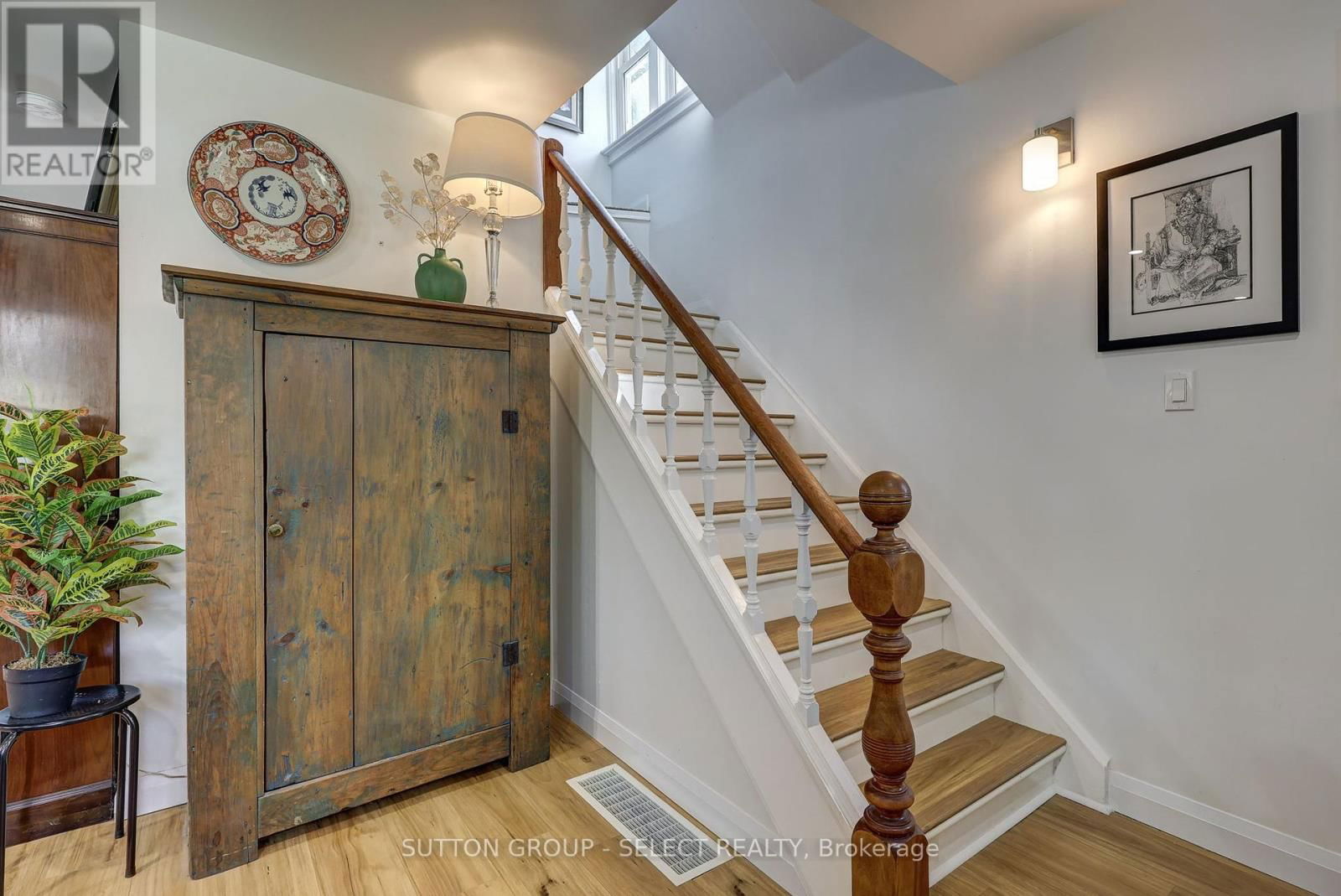 126 BRISBIN STREET Image 8
