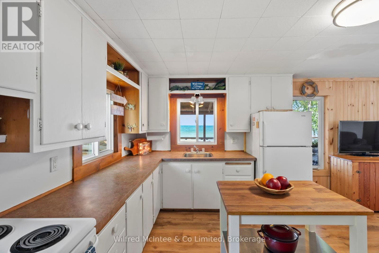 415 BRUCE ROAD 13 Image 12