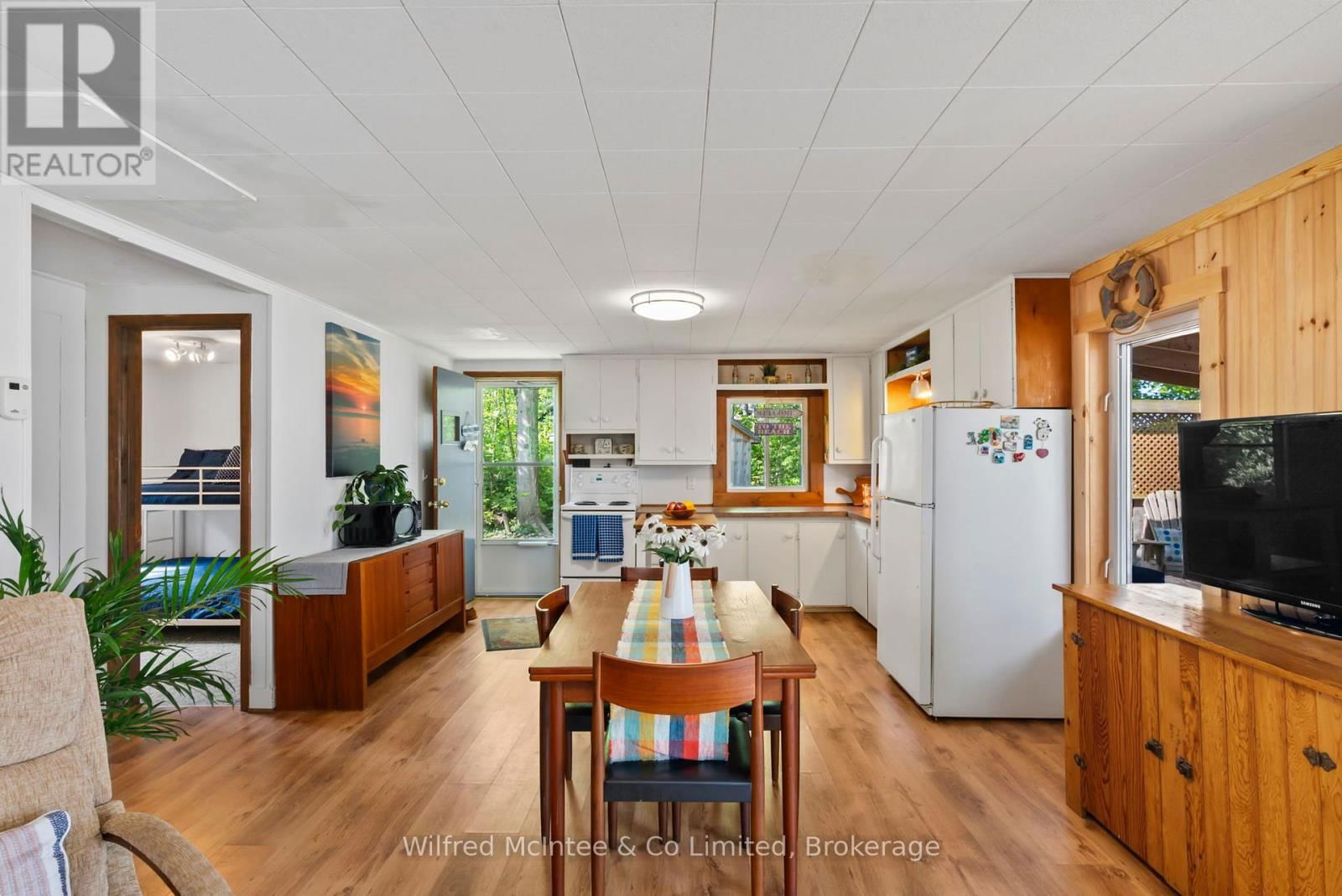 415 BRUCE ROAD 13 Image 14