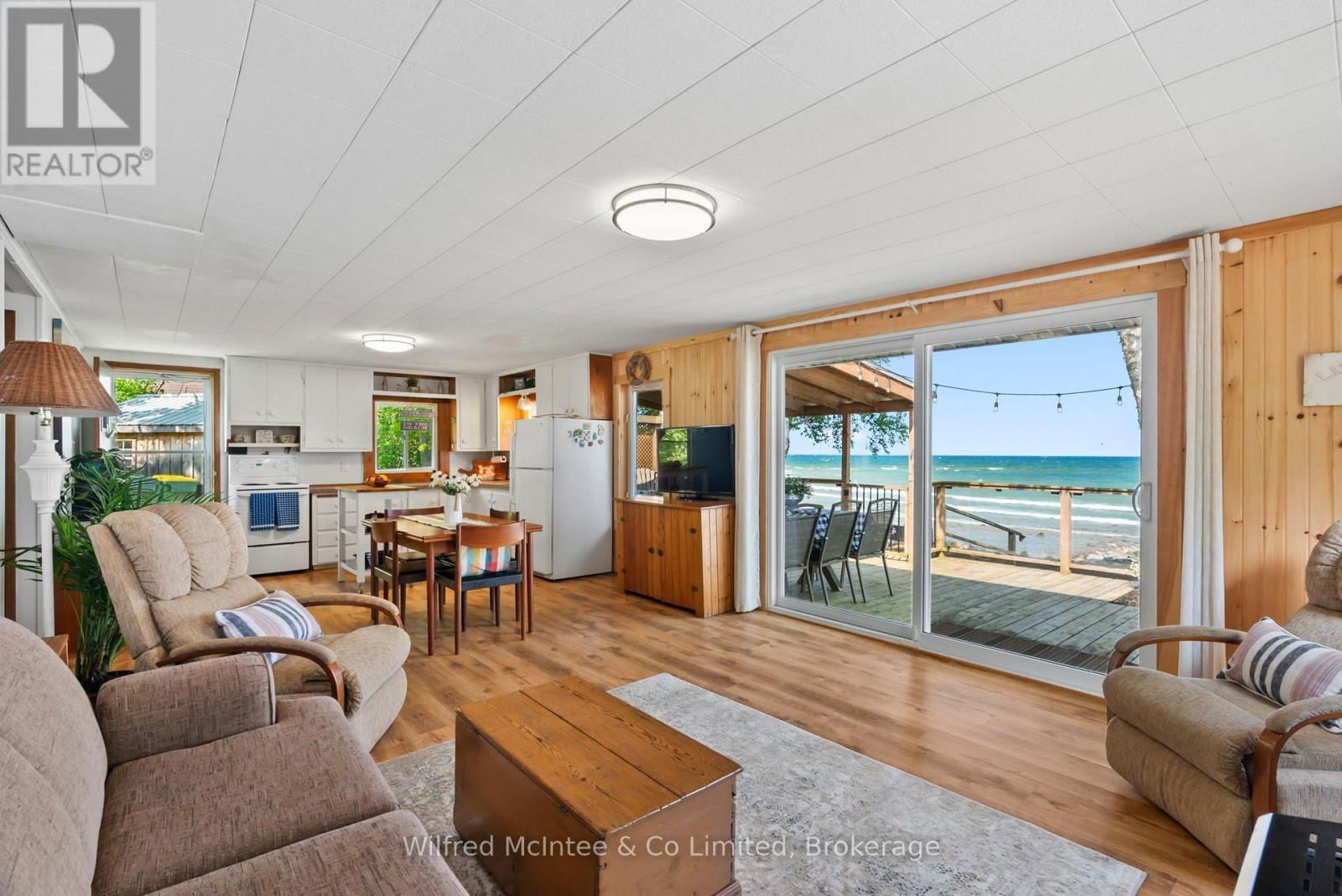 415 BRUCE ROAD 13 Image 16