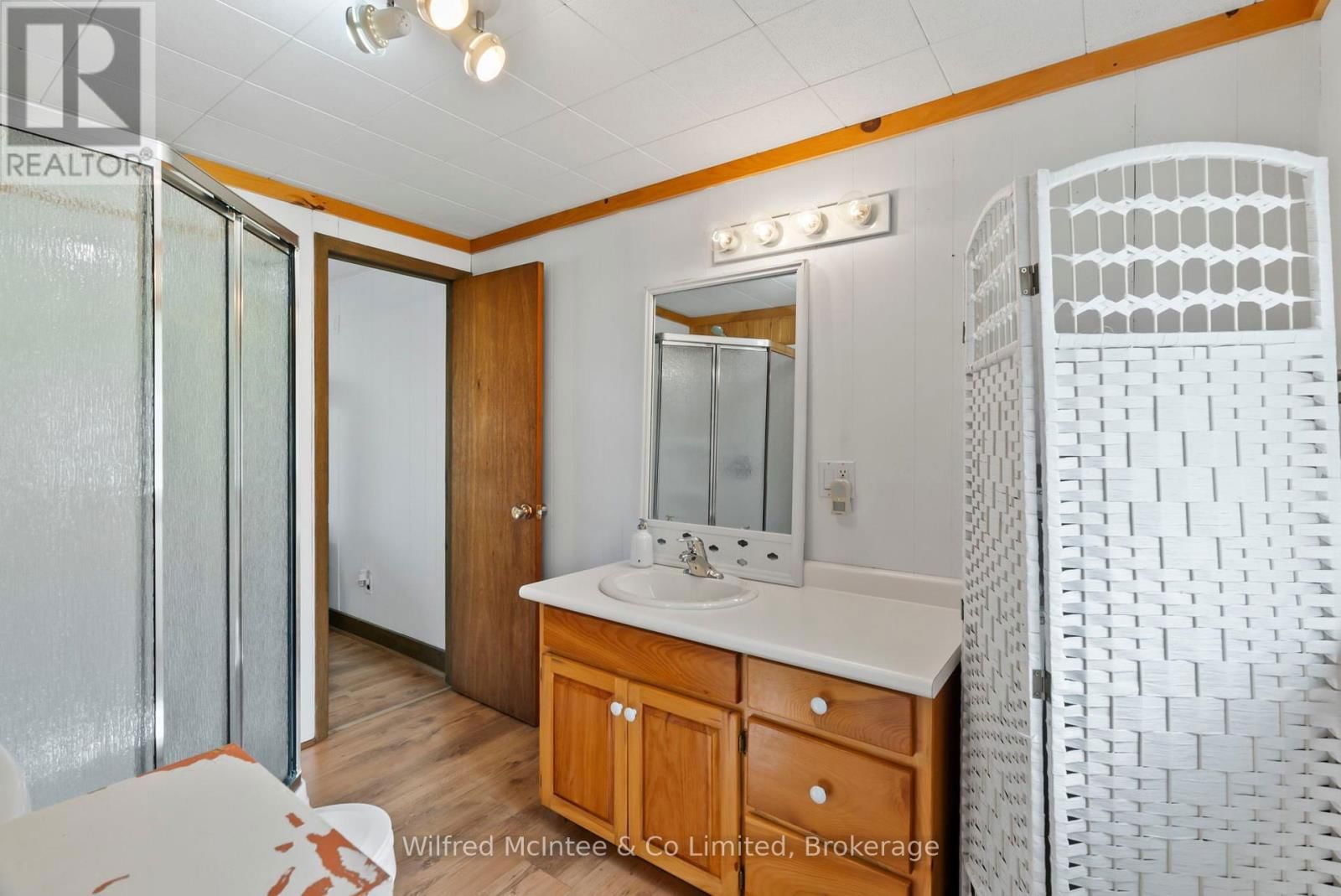 415 BRUCE ROAD 13 Image 20