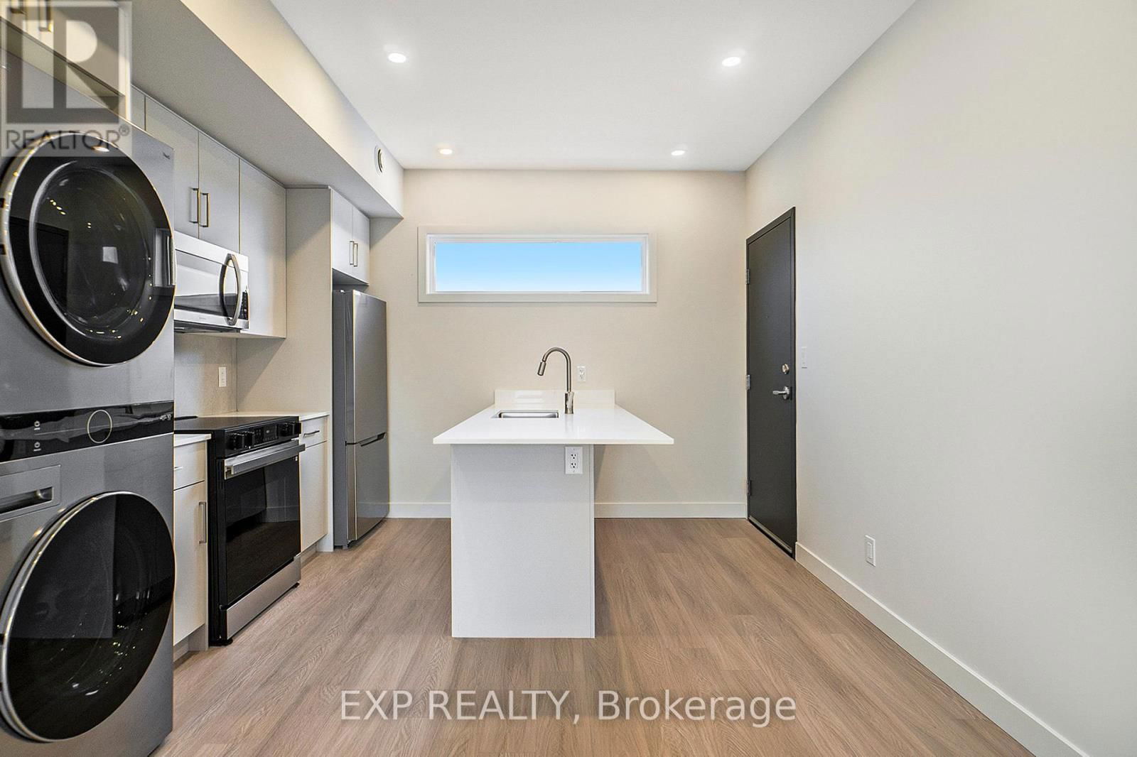 Unit # 7 - 158 LAVAL STREET NORTH Image 6