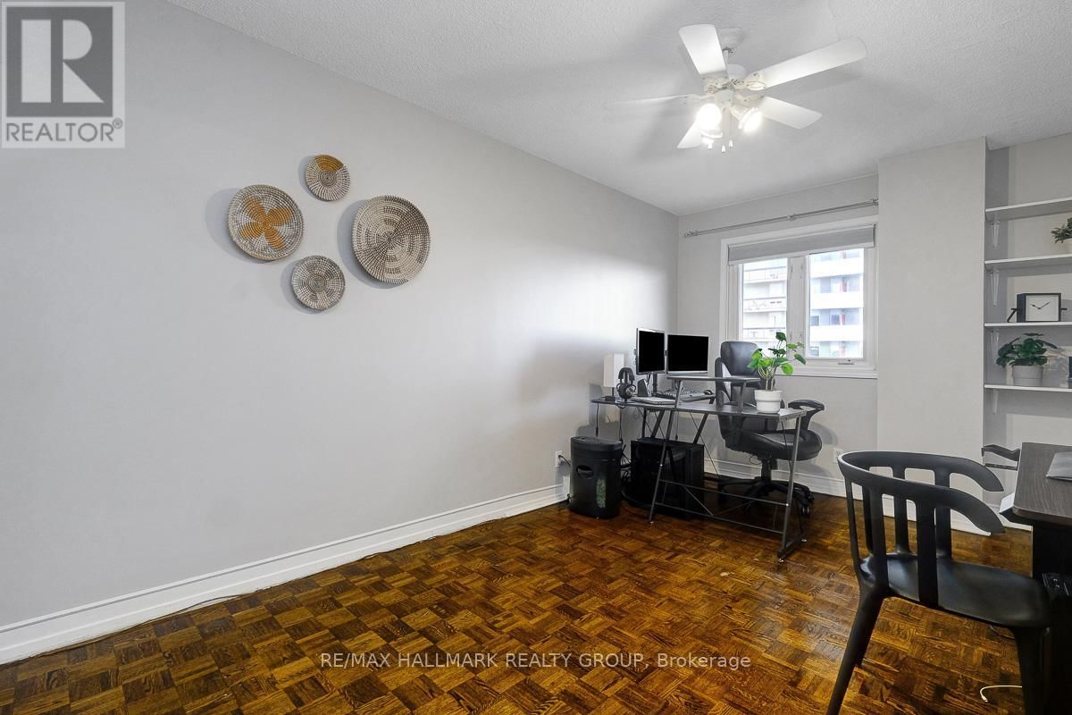 1005 - 158A MCARTHUR AVENUE Image 24