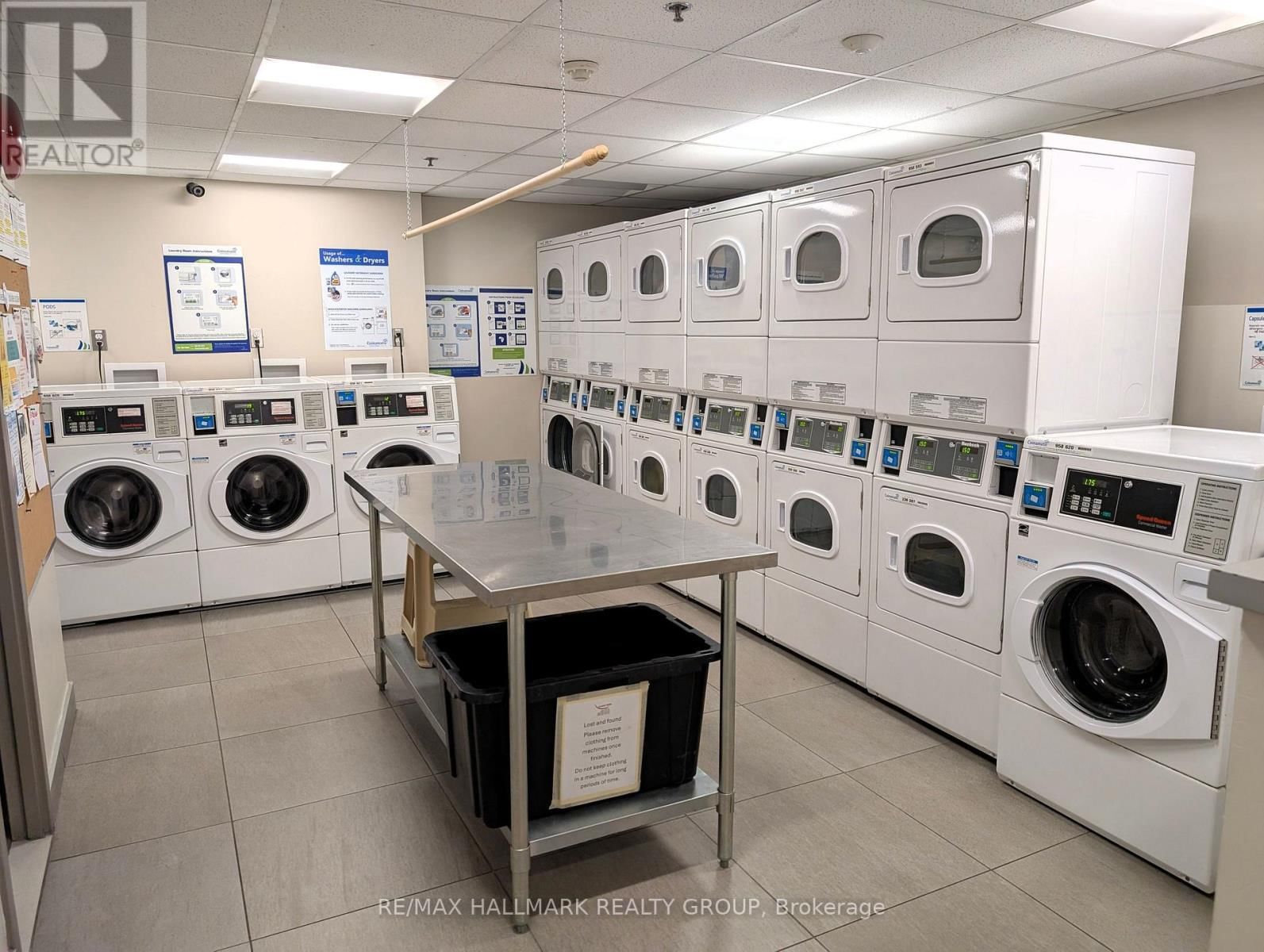 1005 - 158A MCARTHUR AVENUE Image 32