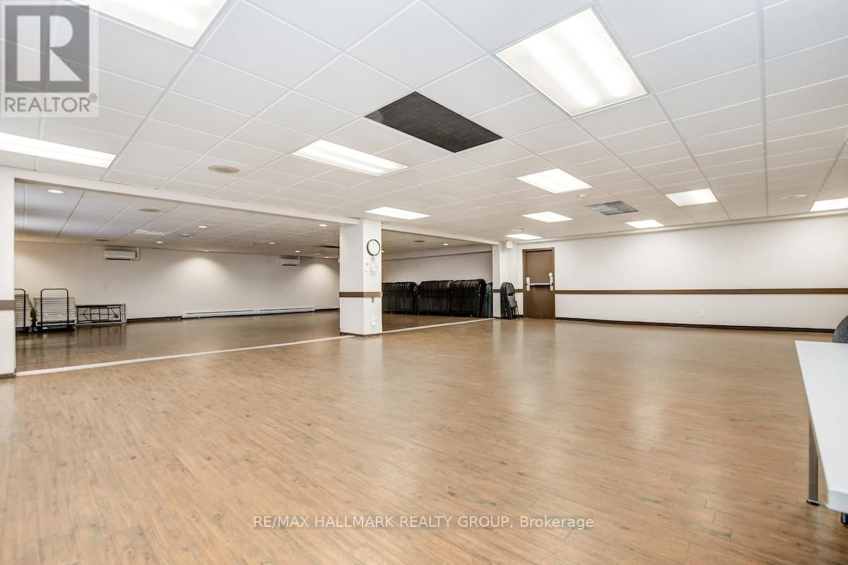 1005 - 158A MCARTHUR AVENUE Image 39