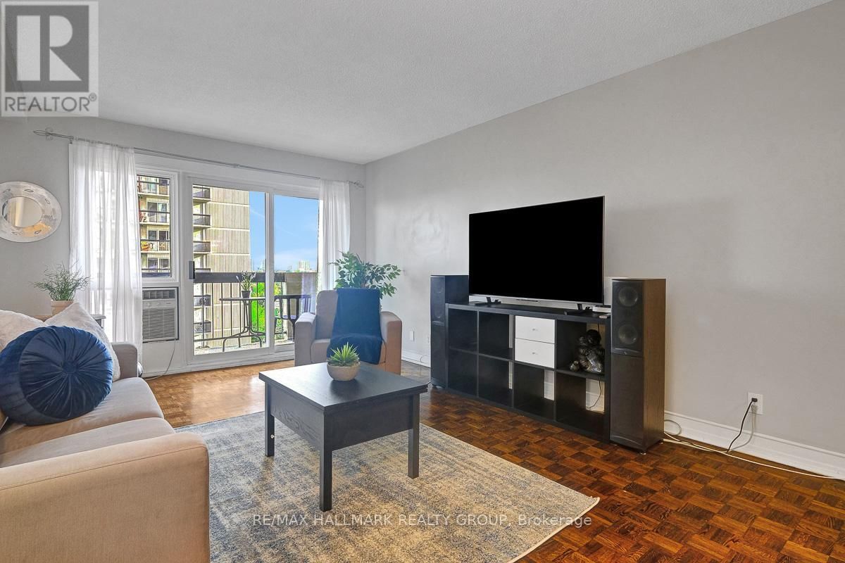 1005 - 158A MCARTHUR AVENUE Image 7