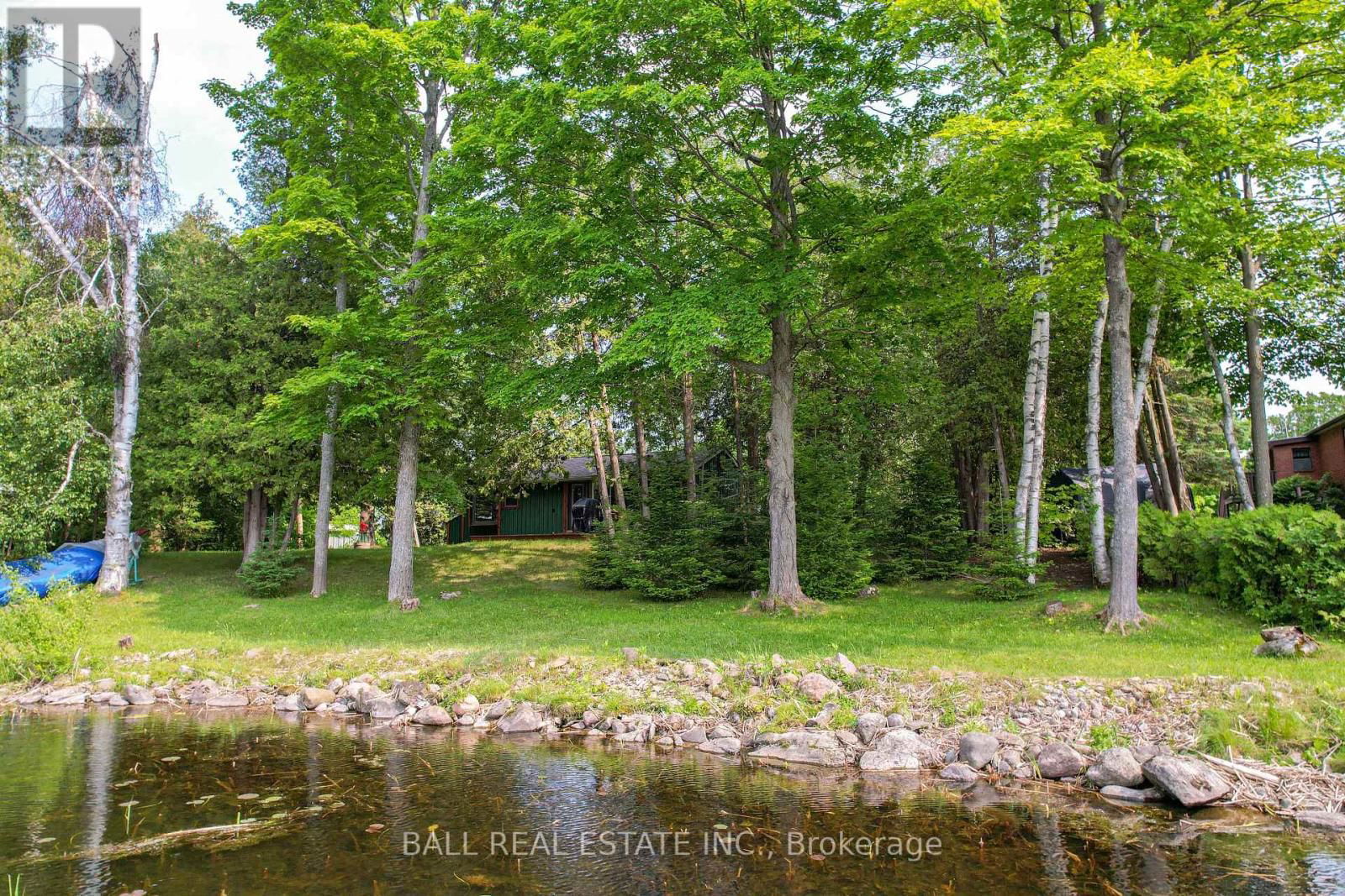 662 ROBEL DRIVE Image 24