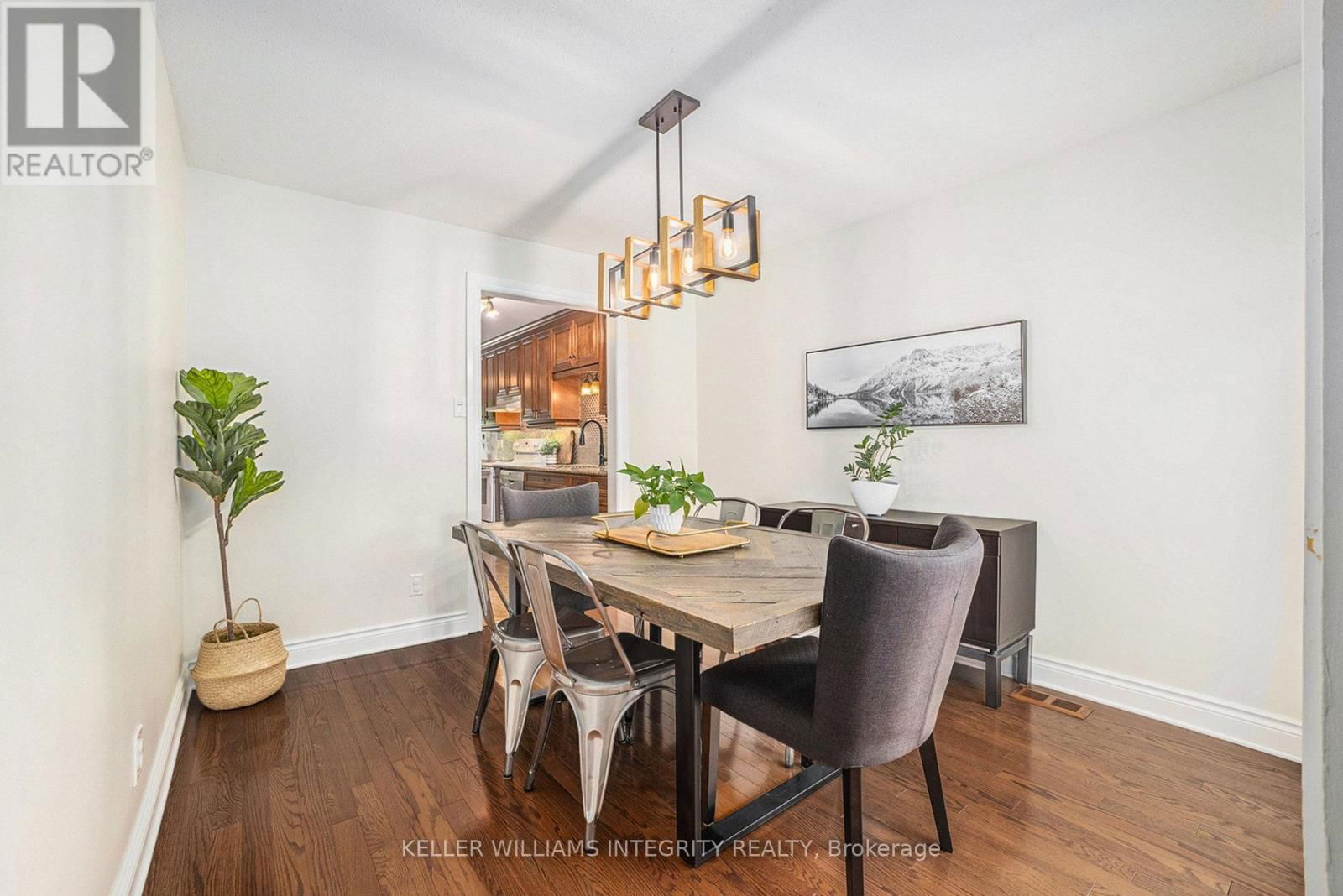 6 BARRA AVENUE Image 10