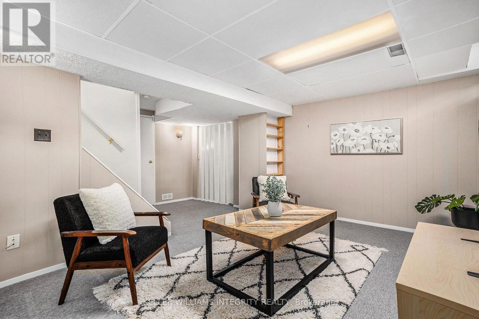6 BARRA AVENUE Image 25