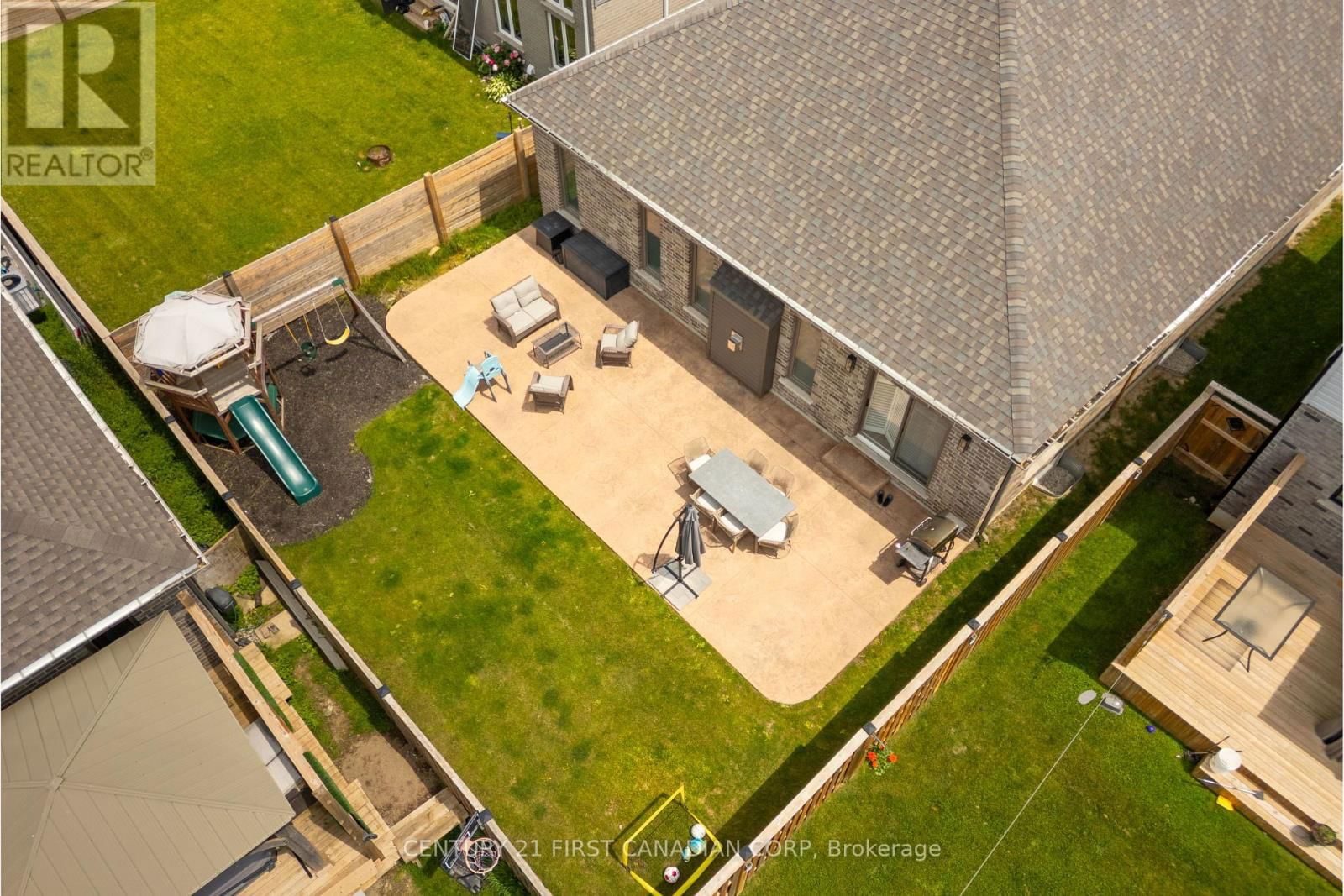 3 HARDY COURT Image 10